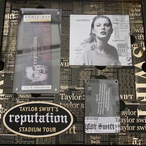 taylor swift reputation tour gift box 18 off taylor swift other 2 vip pit ticketsrose bowl taylor swift reputation tour gift box 18 off taylor swift other 2 vip pit ticketsrose bowl